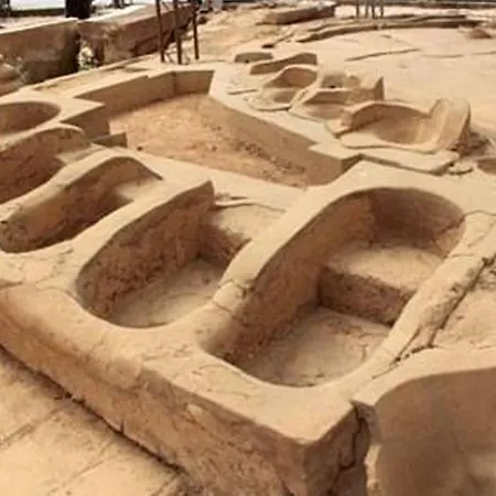 펜션 Under Royal *