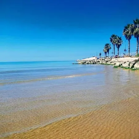 펜션 Under Royal 겔라